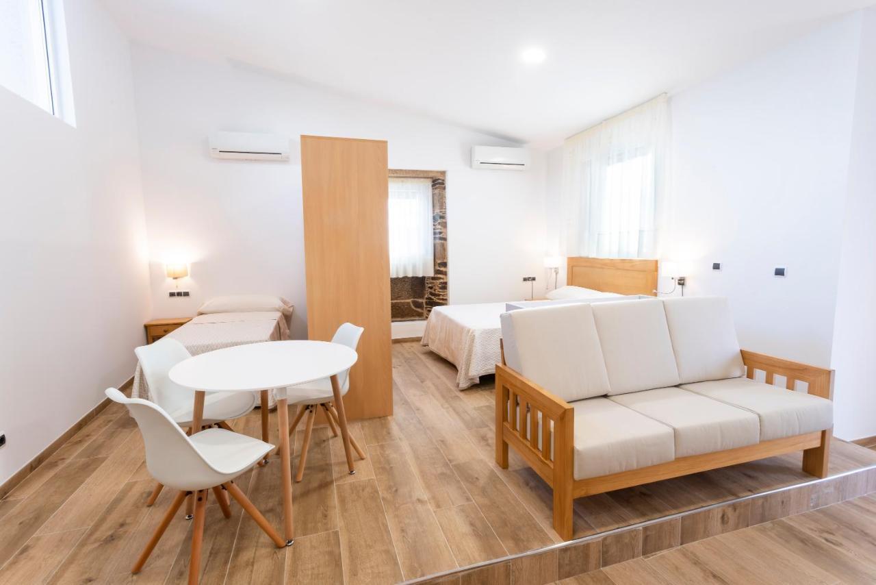 Hotel Donas E Cabaleiros Boqueixon Экстерьер фото