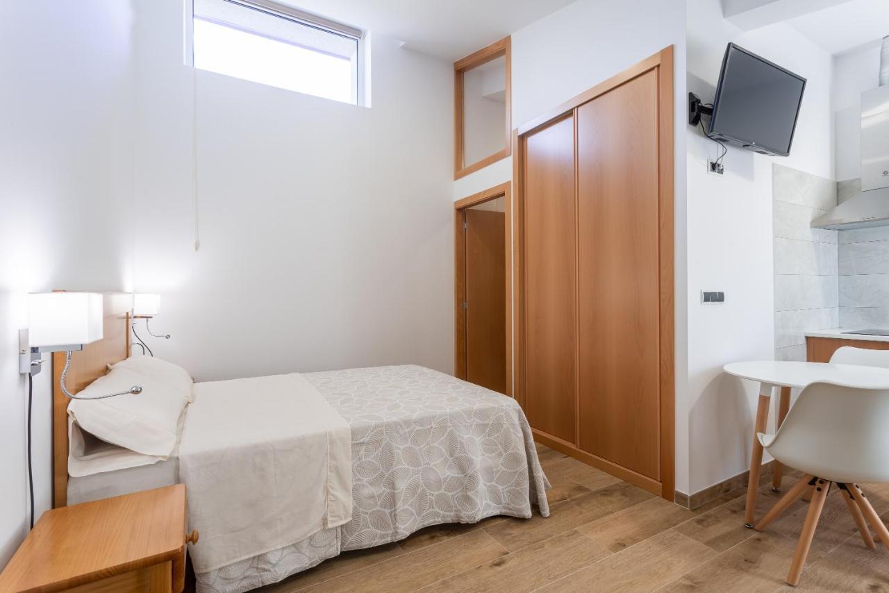 Hotel Donas E Cabaleiros Boqueixon Экстерьер фото